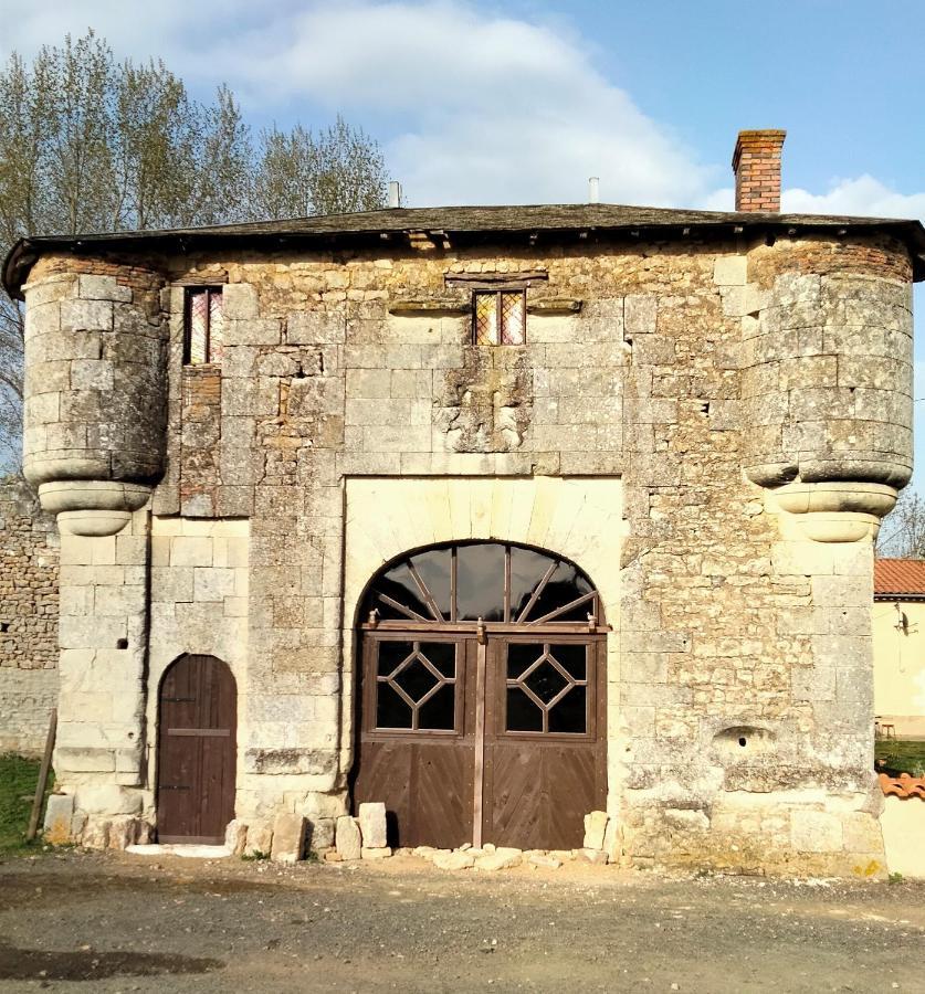 Gite De L'Octroy Poitou Oiron Exterior photo